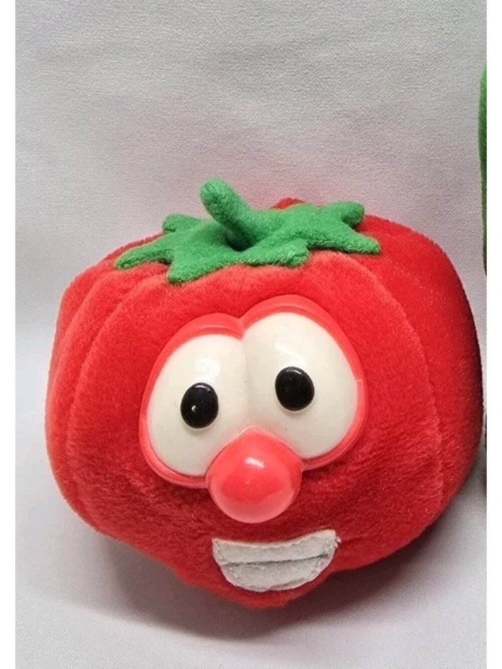 Vintage Veggie Tales Beanbag Plush Bob Tomato Stuffed Toy
